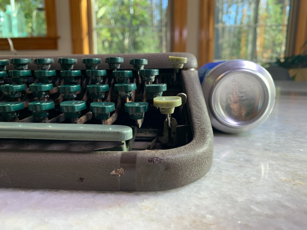 Antique Art Deco 1930s Thin Compact Micro Typewriter Typer Writer Smith Corona