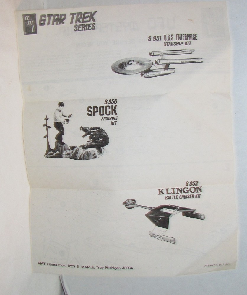 AMT UFO Mystery Ship Model Kit Instructions