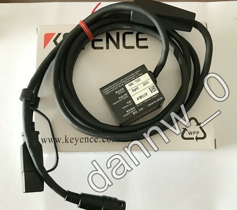 New In Box KEYENCE SR-700 Barcode Reader Scanner Free fast shipping