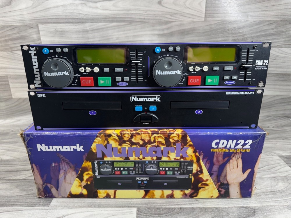 NUMARK CDN-22 2-CHANNEL DUAL DECK WITH CONTROLLER  & BOX *AS IS READ*