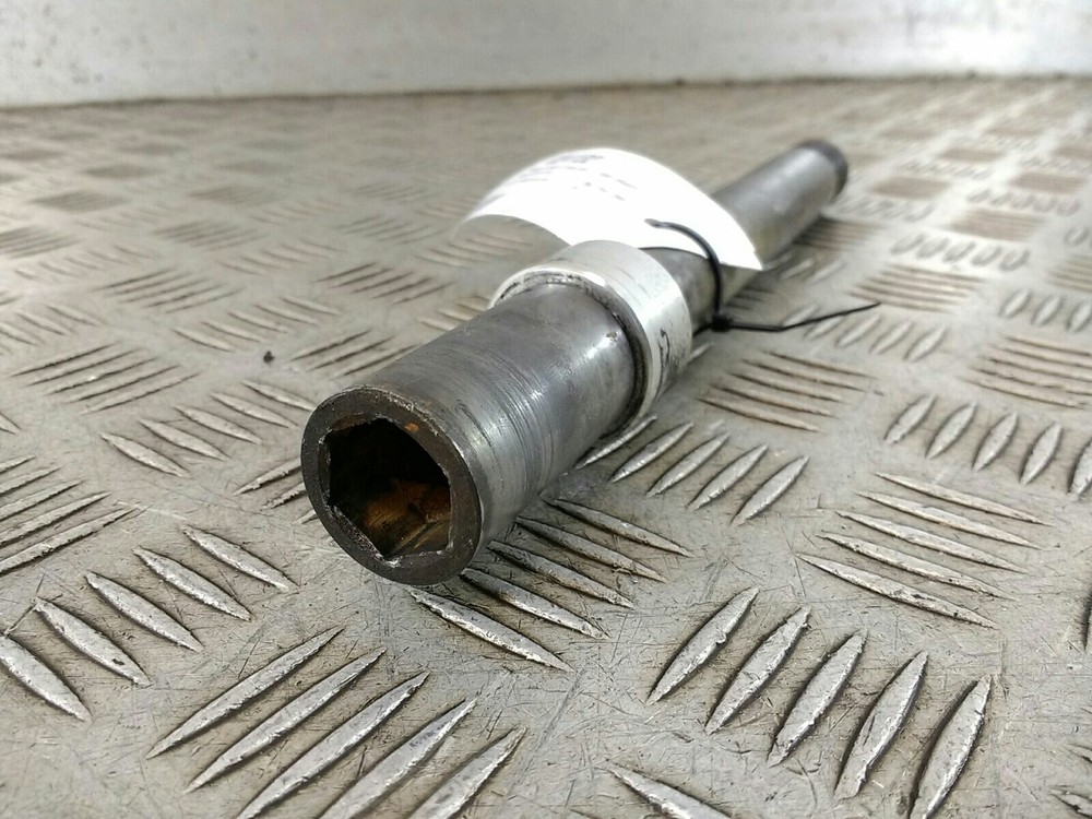 2003 TRIUMPH SPRINT ST 955I Front Spindle