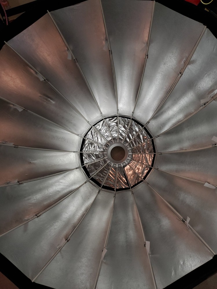 Godox P120L 48" Deep Parabolic Softbox - Bowens Mount with grid