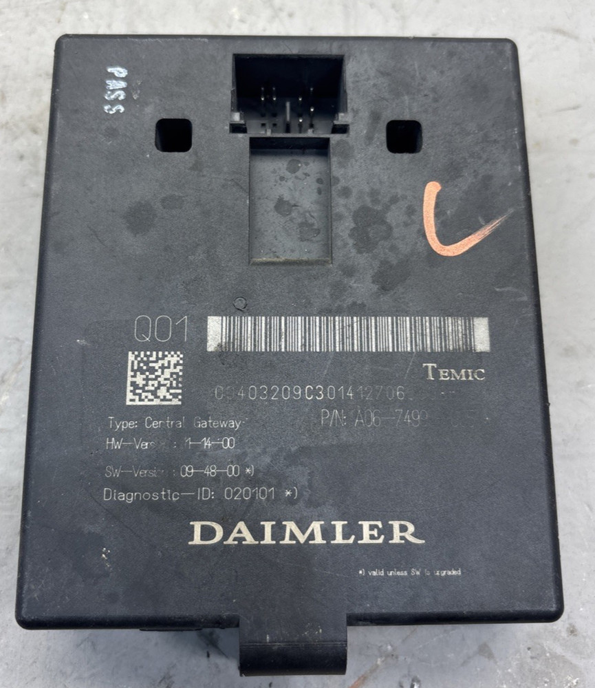 FREIGHTLINER Chassis Electronic Control Module A06-74995-005
