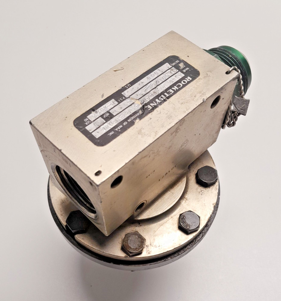 Surplus Rocketdyne Liquid Oxygen LOX Pressure Regulator Assy Rocket Engine NASA