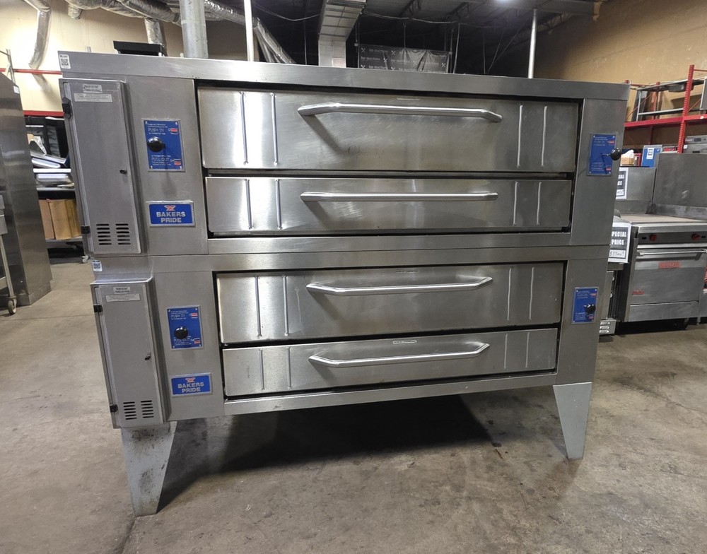 Bakers Pride Y600 double deck pizza oven