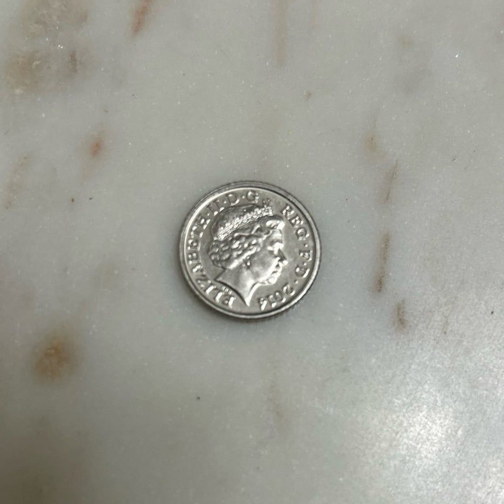 5 Pence QEII & Shield Coin