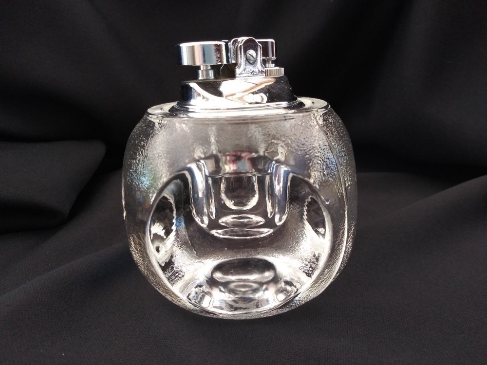 Vintage Ronson Japan Crystal Table Lighter