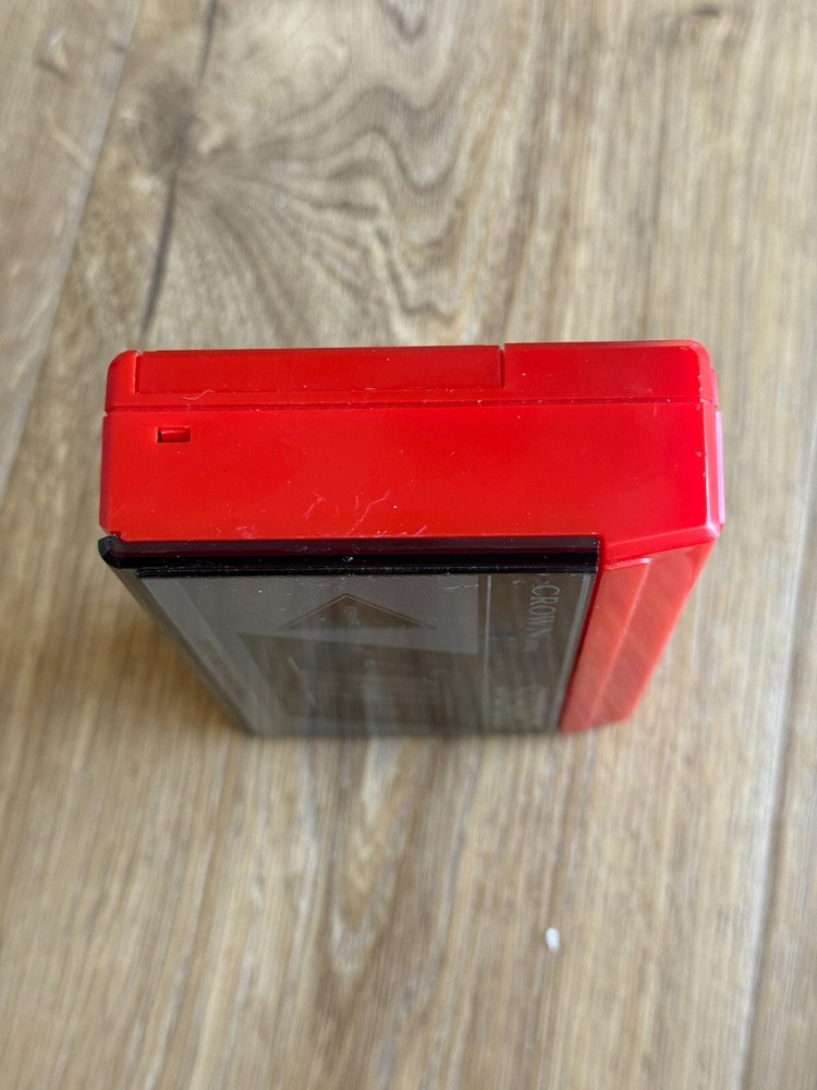 Crown Stereo Cassette Player Model CS-11 Red Does NOT work AS IS NO Returns