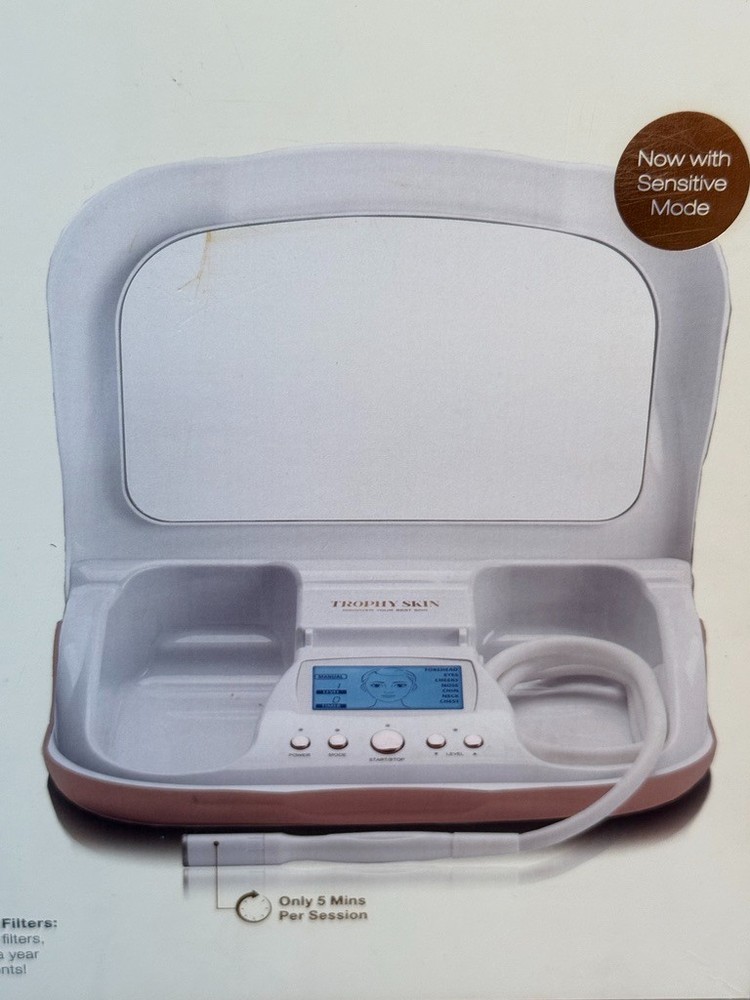 Trophy Skin MicrodermMD Microdermabrasion System White Tested Complete w/ Extras