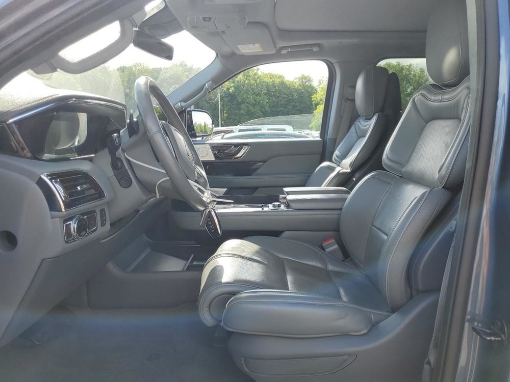 NAVIGATOR 2019 Transmission Shift 934416