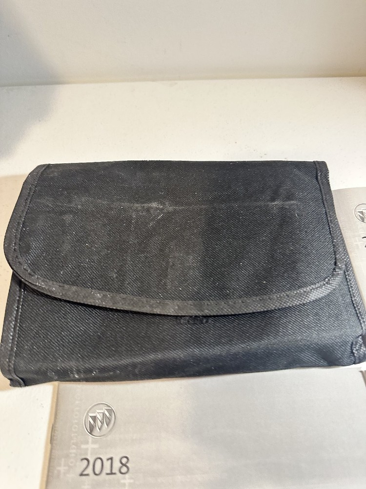 2018 Buick Enclave Owner's Manual Set