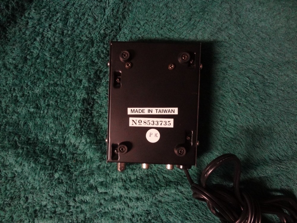 Tru-Spec USM-8 UHF Consumer Agile A/V Modulator UHF Modulator