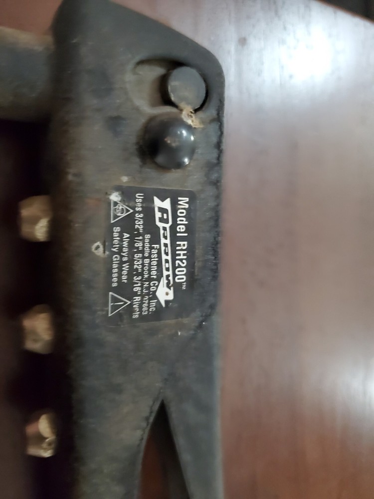Arrow Fastener Rivet Tool Model RH 200 4 sizes