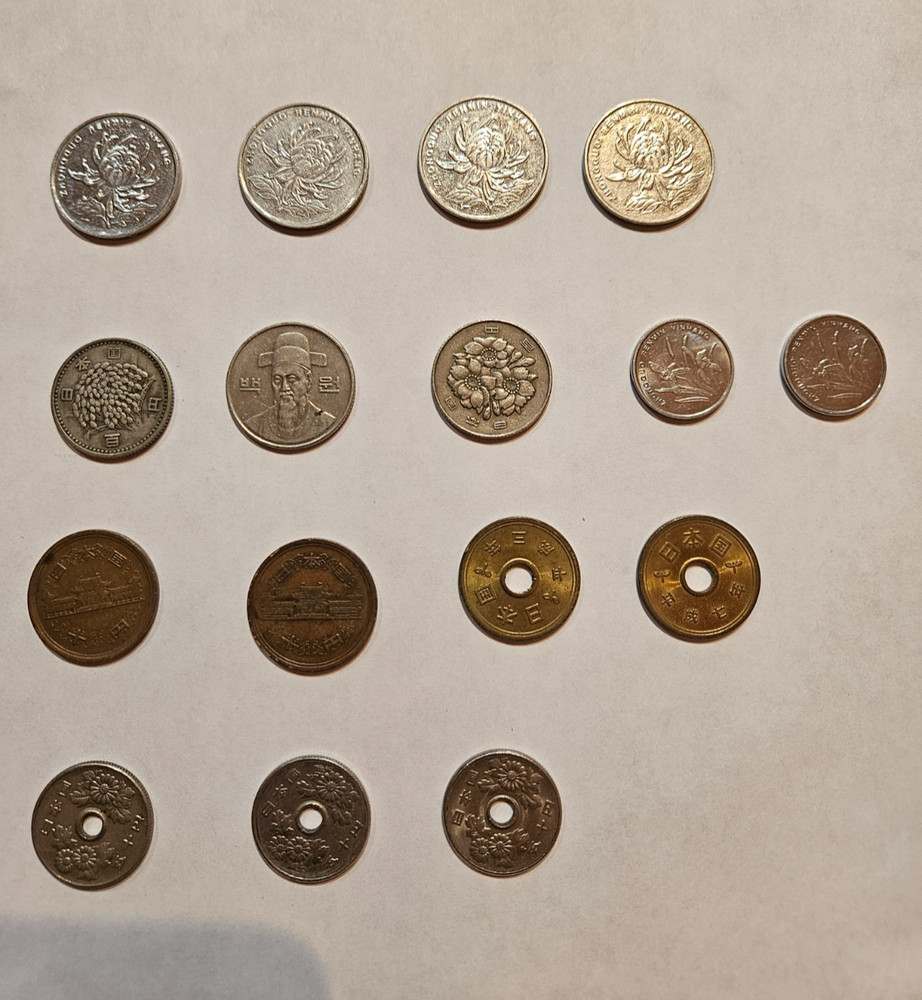 Various Chinese currency 16 coins Yuan
