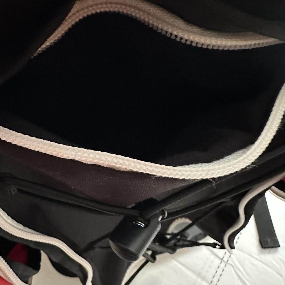 Wolt 4 Bat Baseball Bag Backpack Black Red Great Condition Pre owned