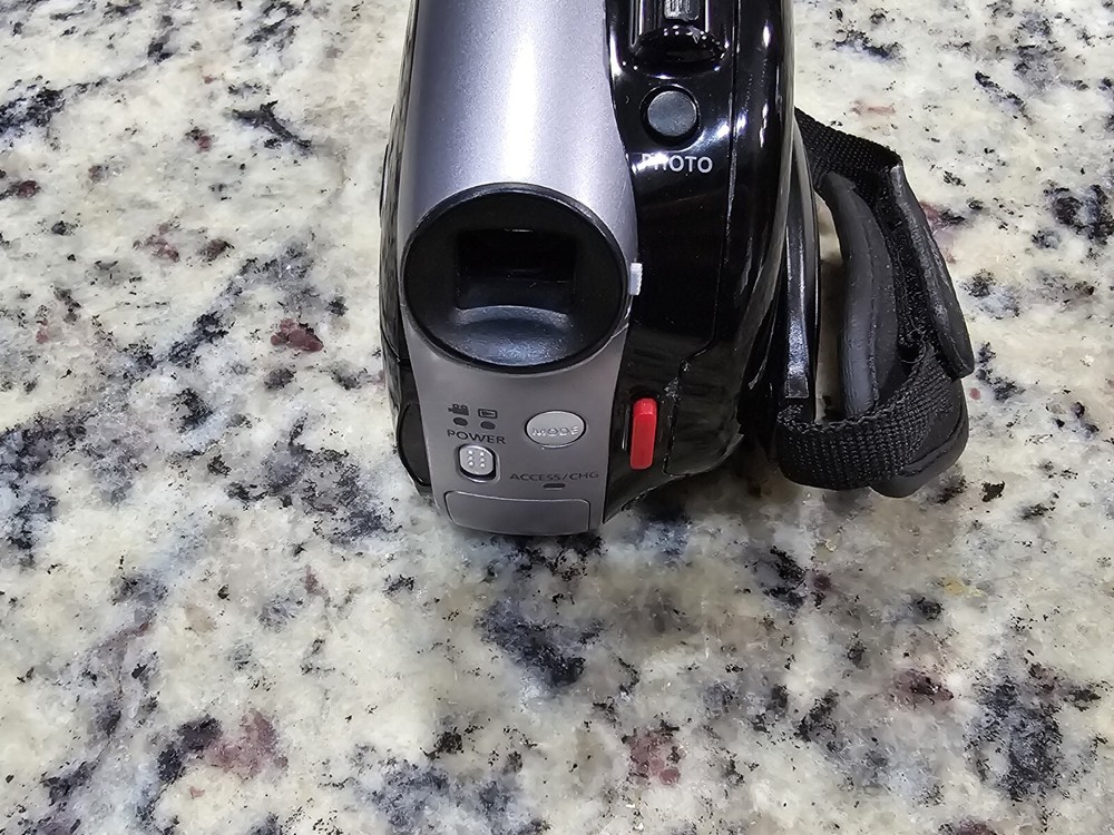 Samsung SC-DX103 Mini-DVD SD Digital Camcorder 34x Optical 1200x Untested As Is