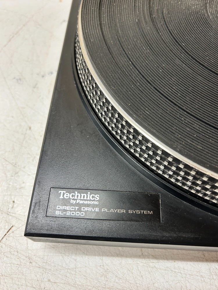 TURNTABLE Technics Panasonic SL-2000 Direct Drive Player System
