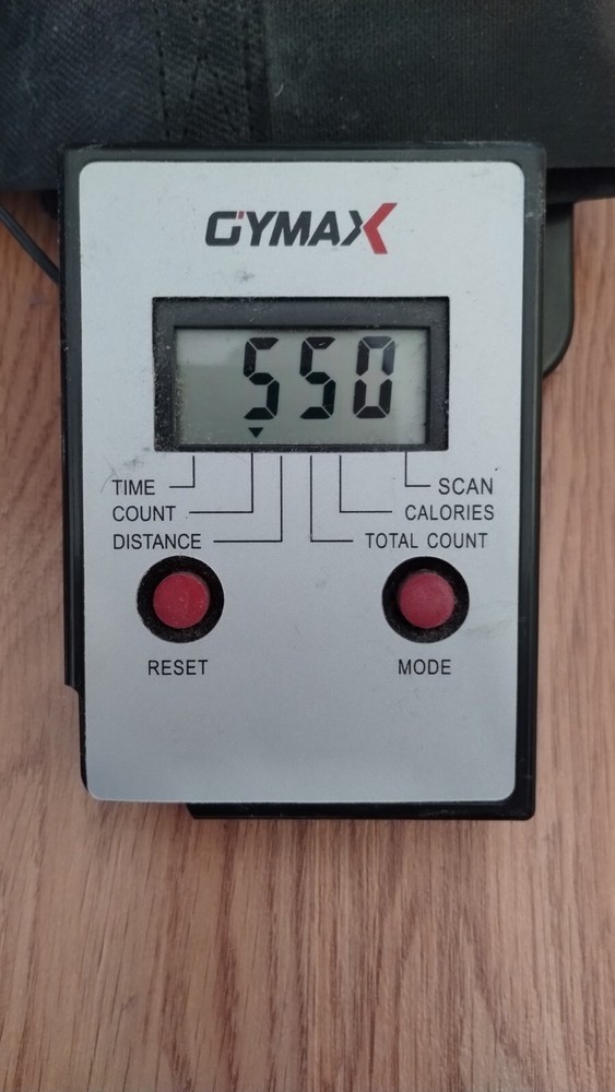 ROWING MACHINE WITH DIGITAL DISPLAY - COUNT & CALORIE COUNTER