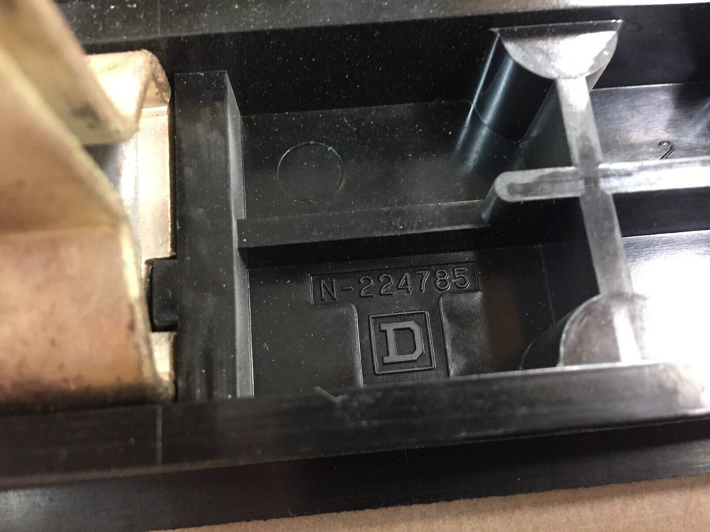 SQUARE D 200AMP MAIN FUSE PULLOUT N-224785 N224785