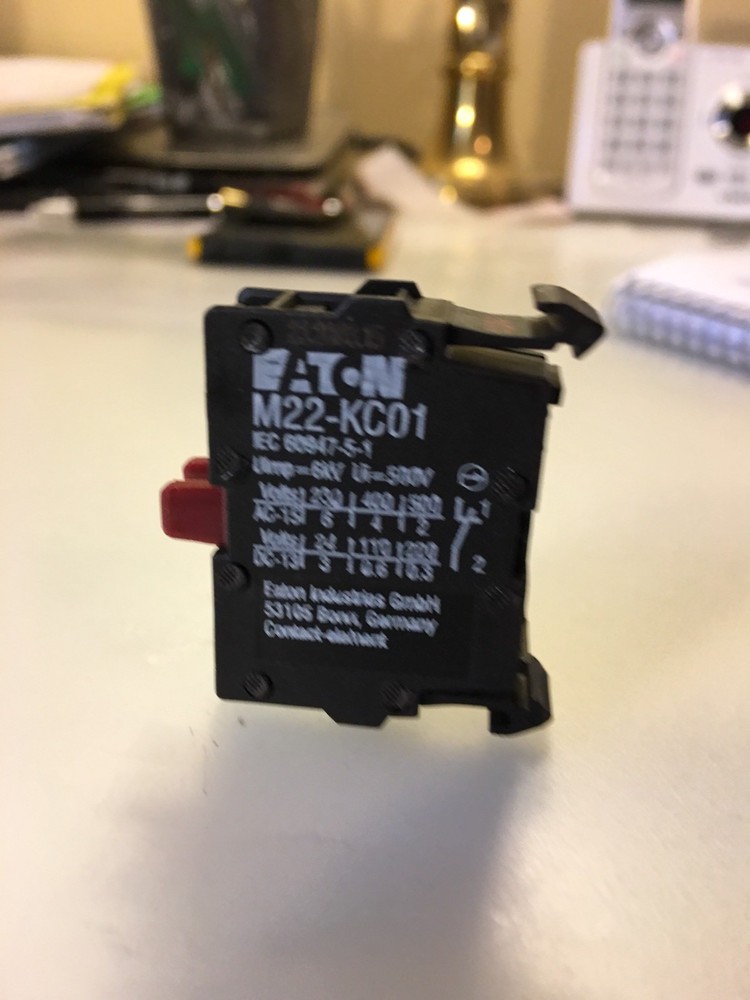M22-KC01. Base Mount. Auxi. Eaton