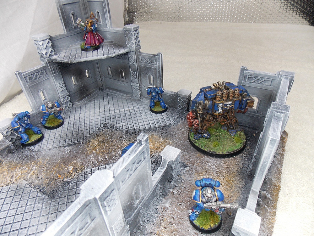 WARGAMING TERRAIN PAINTED BUILDING