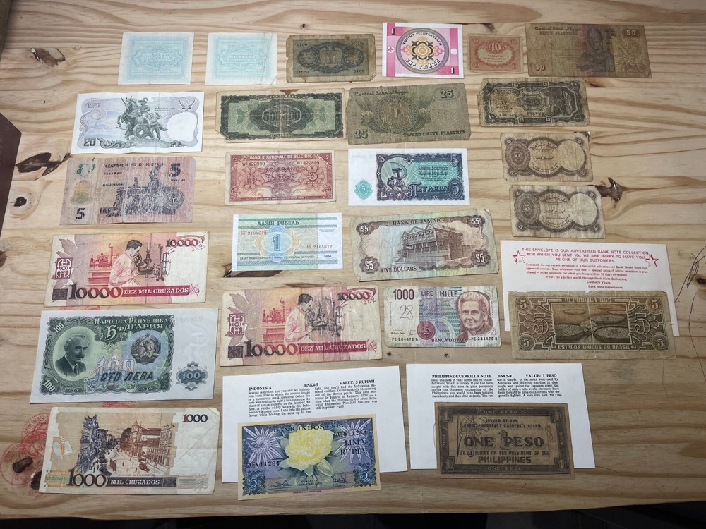 Assorted World Foreign 25 Banknotes Lot High Value