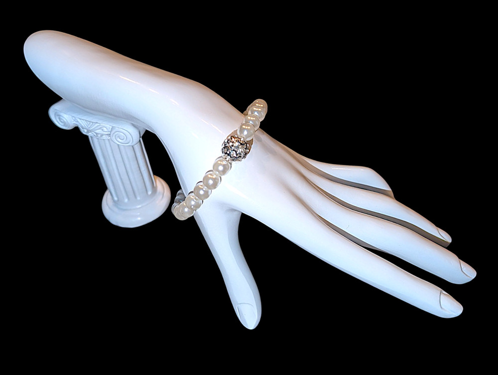 Subtle Noble Bracelet