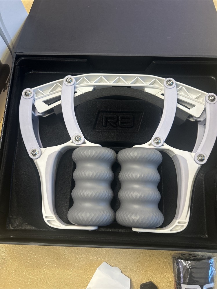 Roll Recovery R8 Alpine White Deep Tissue Massage Roller -Great-