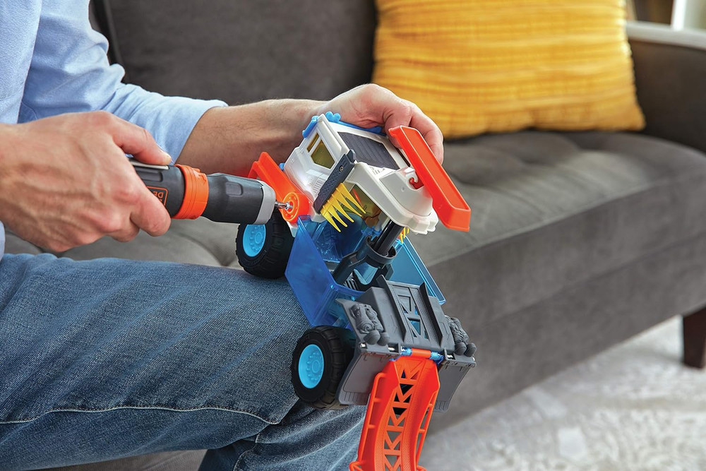 BLACK+DECKER Cordless Screwdriver, Alkaline (BCF601AA)