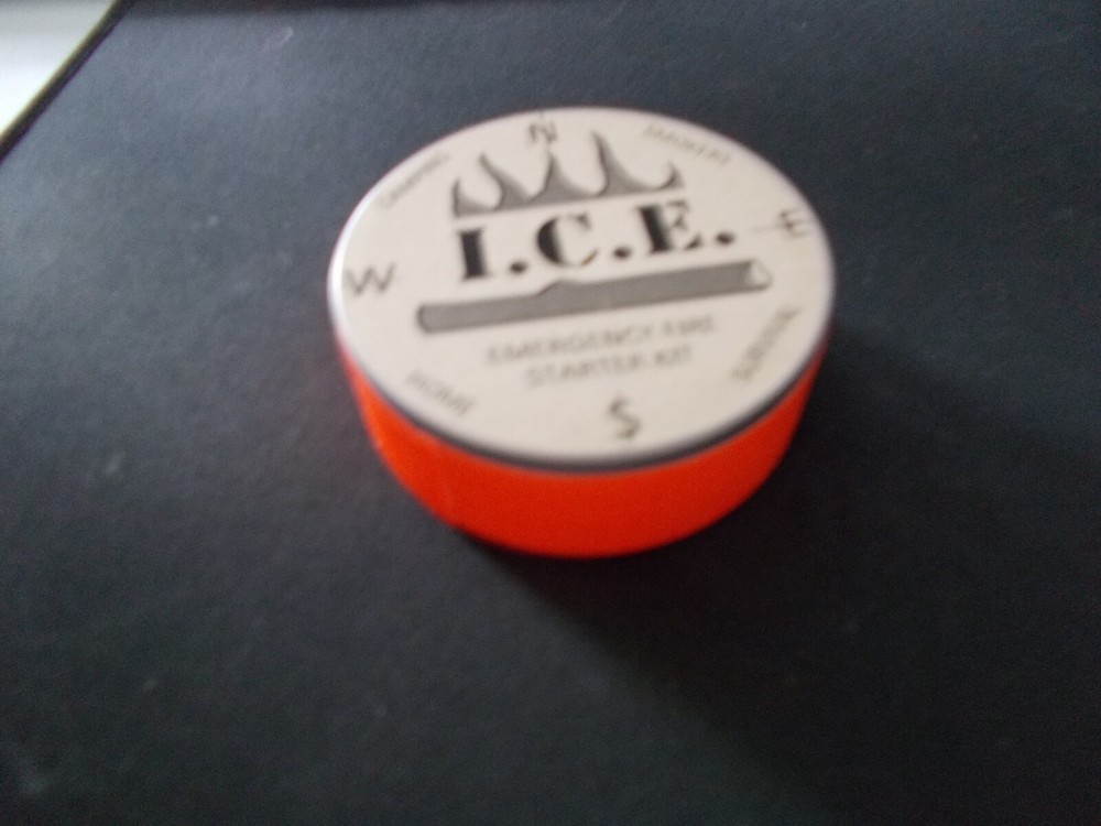 1 Survival ~ Emergency ~ Quick Fire Starter Bundle Kits ~ Great Gift ~ SEALED