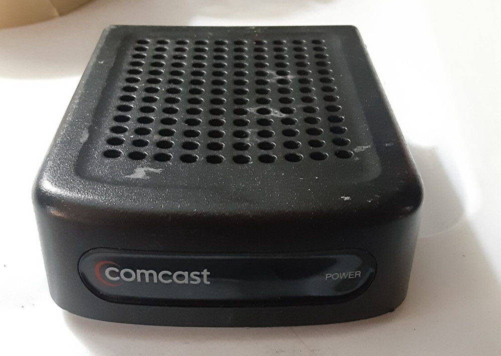 OEM Comcast DC50XU Digital Adapter Cable Box ONLY B7013334800, powers on