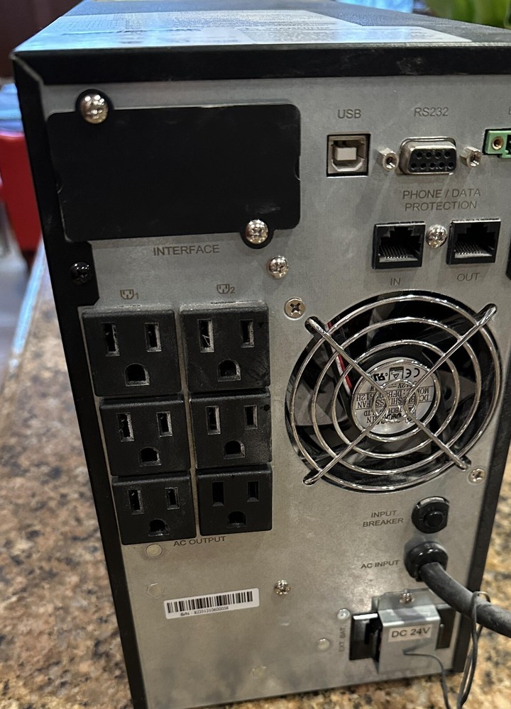 MINUTEMAN EC1000LCD TOWER UPS Good Operating