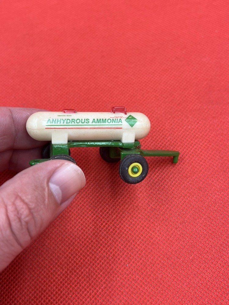 Annhydrous Ammonia (ERTL) 2" (Officially Licensed)