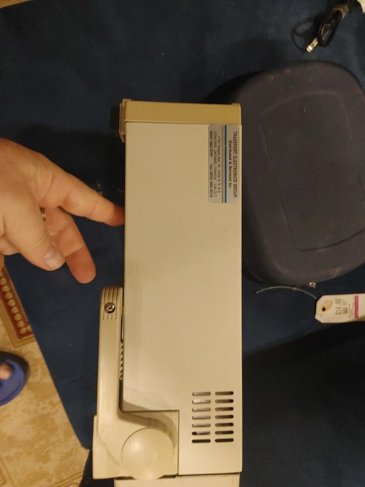 Escort EFC-3305. 3 GHz Microwave Frequency Counter