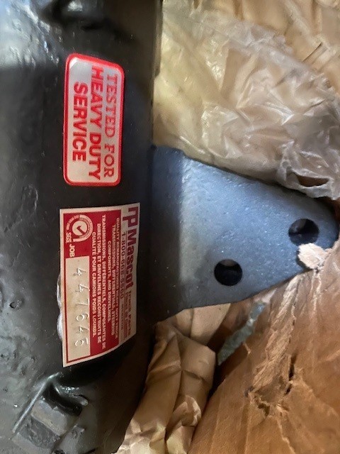 KENWORTH T2000 STEERING GEARBOX M100PRE3