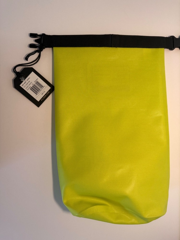 Filson Small Dry Bag in Laser Green
