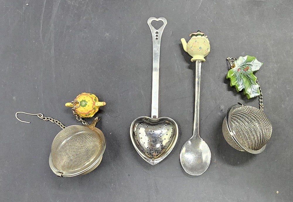 Lot Of 4 Tea Strainers Diffusers Teapot Heart