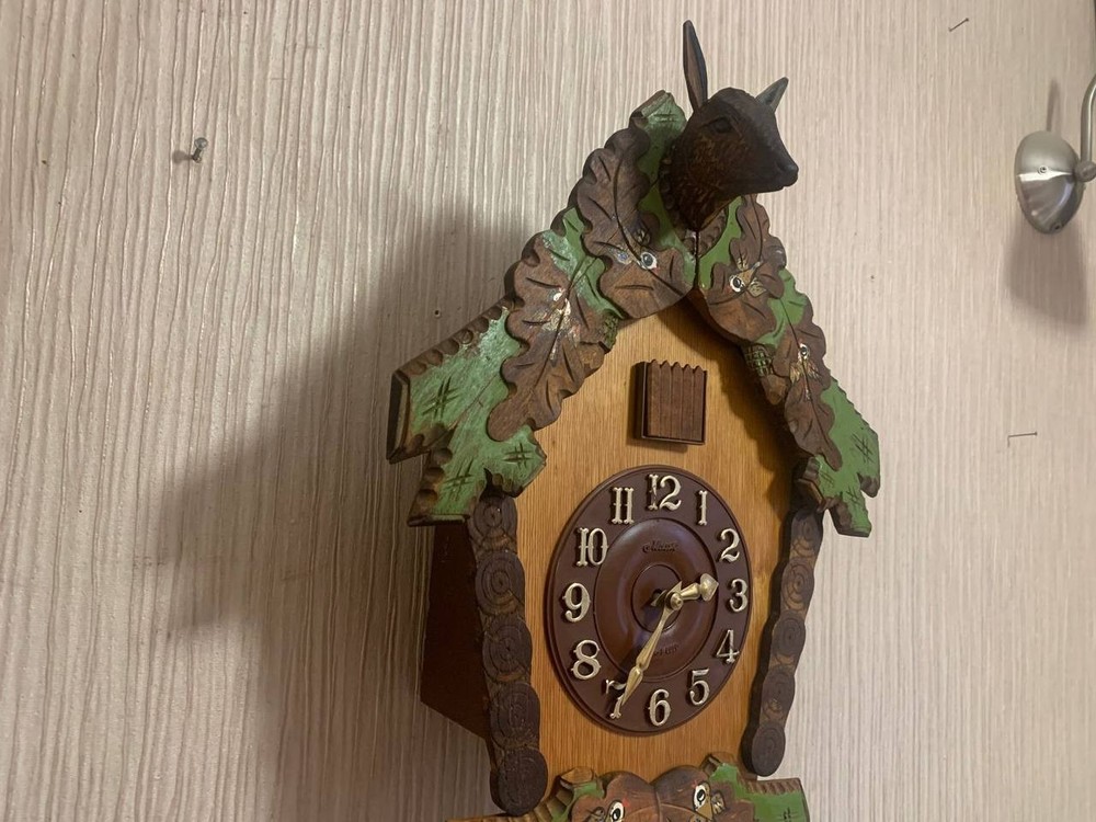 Soviet Vintage Mechanical Cuckoo clock, USSR clock, "Hunting Clock Deer"