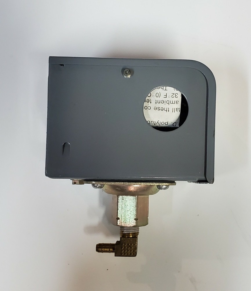 Johnson Controls P10BC-7 Pressure Switch