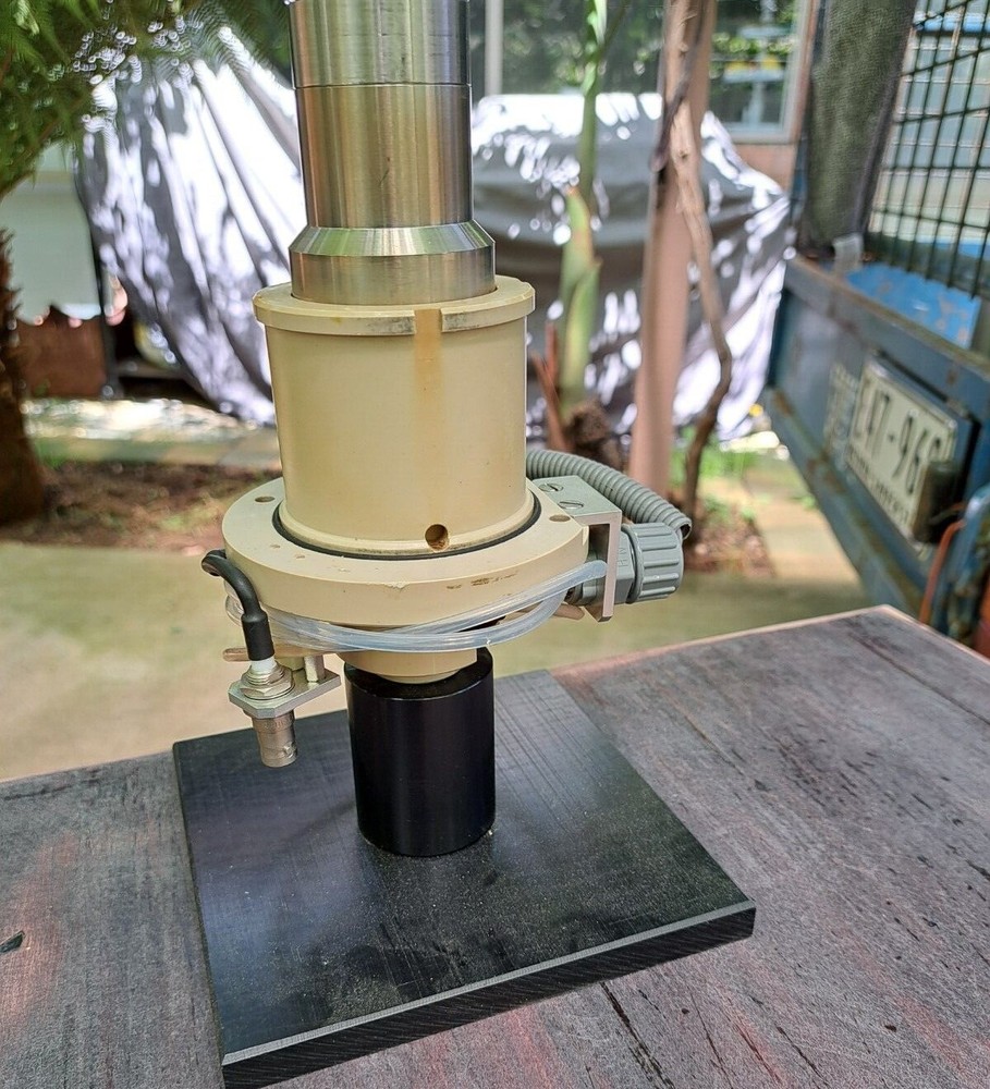 Micromass Platform II ESI source