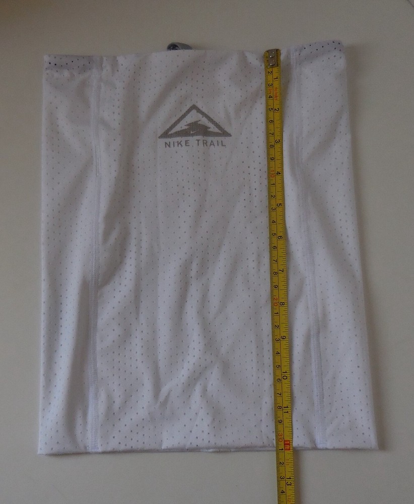 Nike Dri-Fit Trail Wrap Neck Face White/Silver