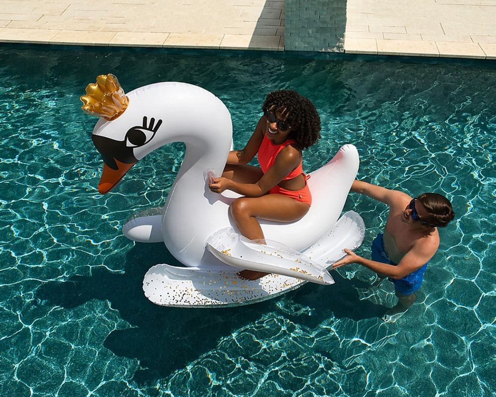 White Swan Float