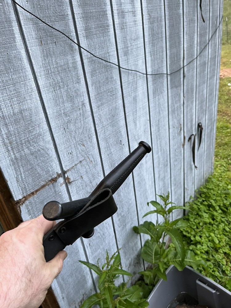 Sheath only for rapid rotation baton