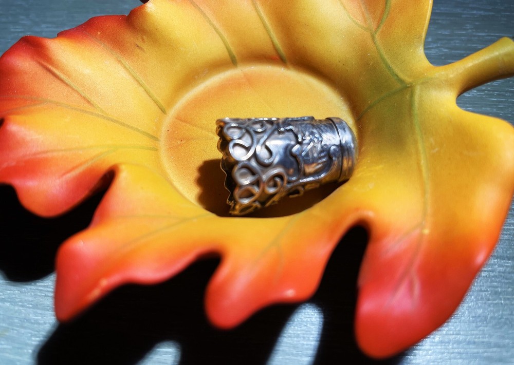 VINTAGE STERLING SILVER SEWING THIMBLE without HOLES