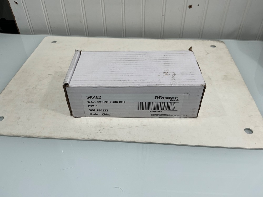 Master Lock 5401EC Wall Mount Lock Box for Keys