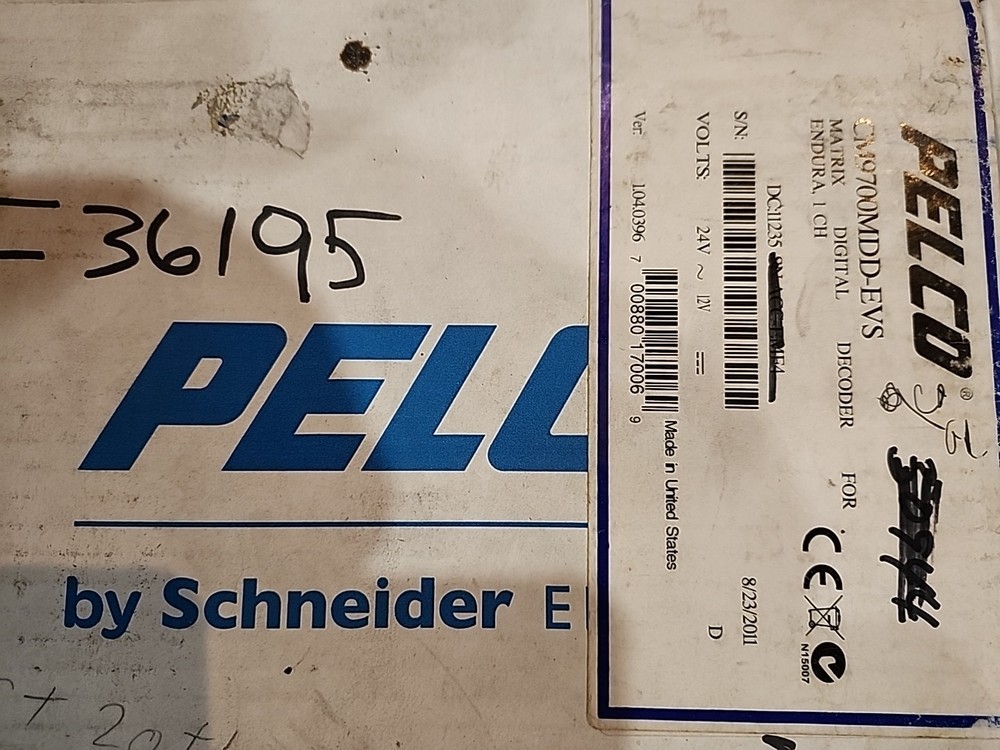 Pelco CM9700MDD-EVS Matrix Digital Decoder Endura User Manual in Box Used