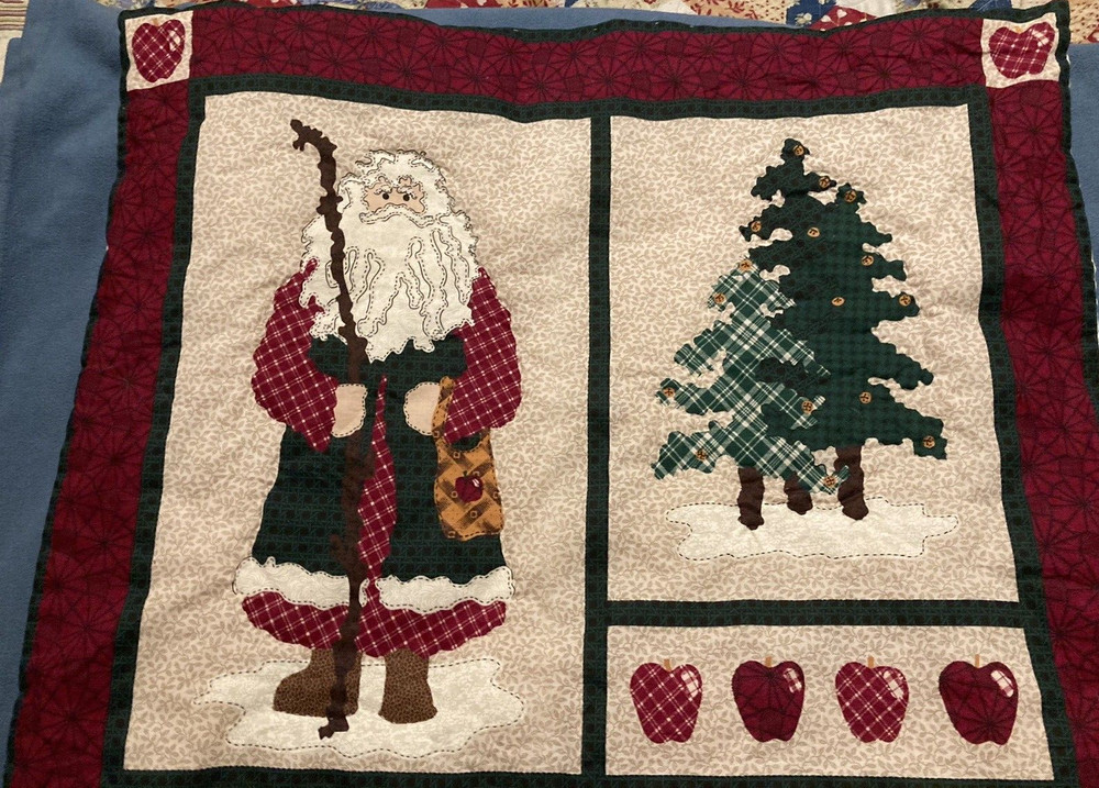 Quilted Christmas Wall Hanging initial quilting done.