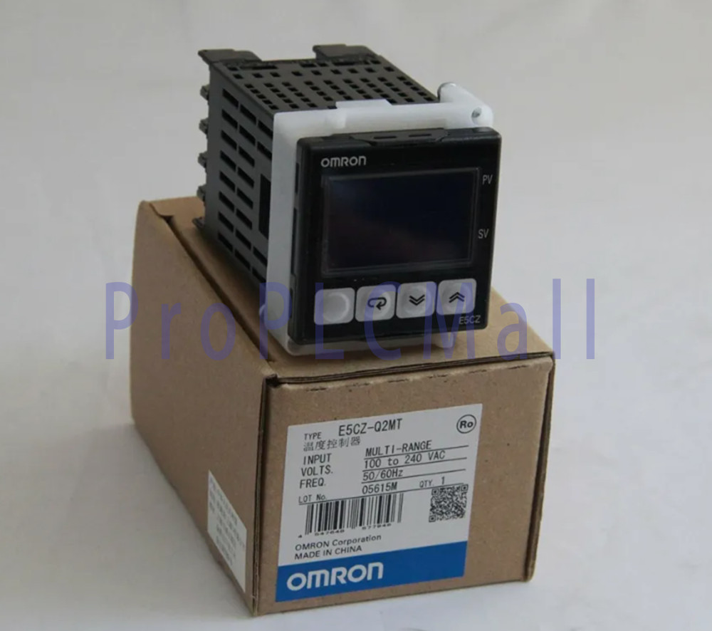 New Omron E5CZ-Q2MT Temperature Controller 100-240VAC~