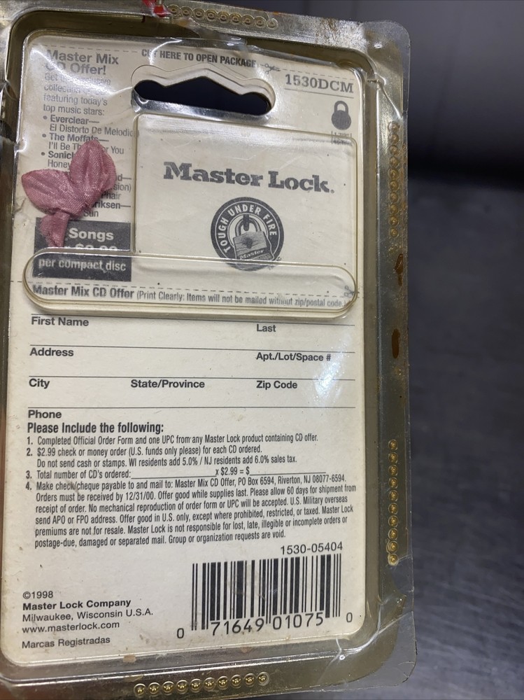 Master Lock 1500Dwwg Combination Padlock, Center, Silver