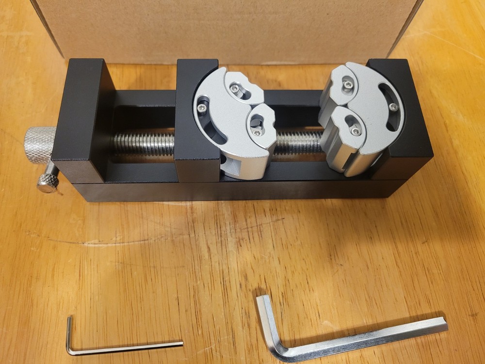 Multifunctional Auto Adjusting Mini Vise For DIY Projects And Jewelry Making